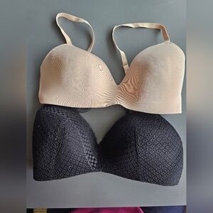 2 Maiden Form Bras Both Sz 38 C